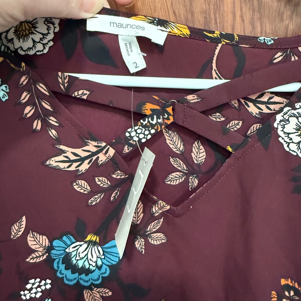 Maurices Floral Blouse Size 2 - 2XL Long Sleeve Criss Cross Neckline Burgundy - Picture 4 of 9